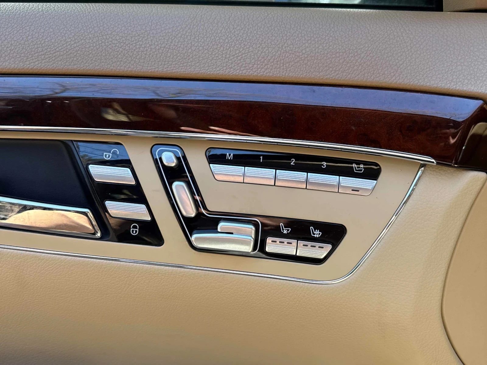Mercedes-Benz S 550 4MATIC* ПОДГРЕВ* ОБДУХВАНЕ* , снимка 10 - Автомобили и джипове - 55077038