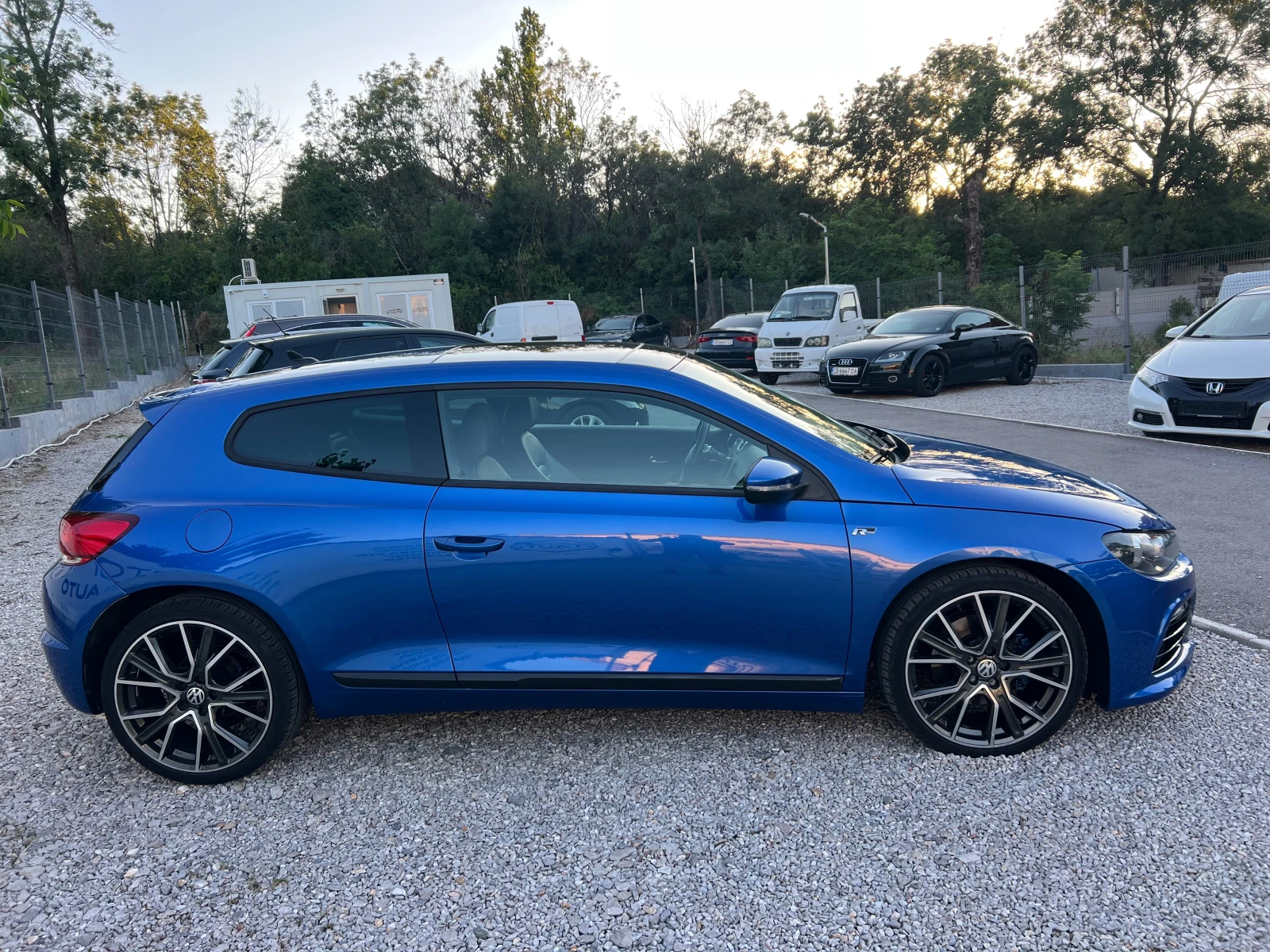VW Scirocco 2.0 TDI R-Line, снимка 7 - Автомобили и джипове - 55159723