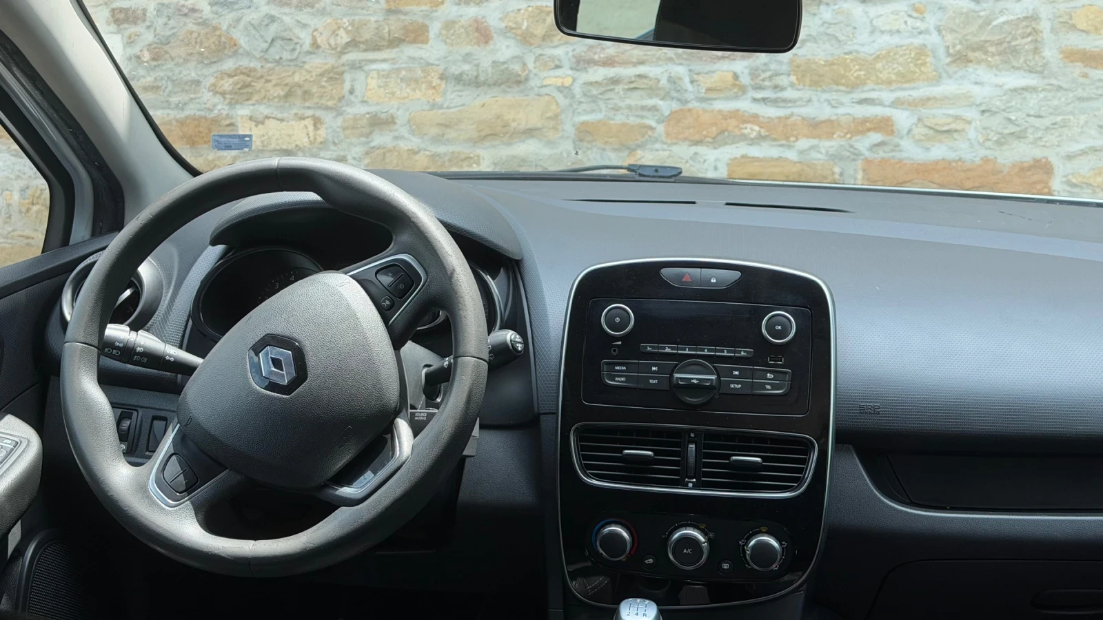 Renault Clio, снимка 13 - Автомобили и джипове - 55218830