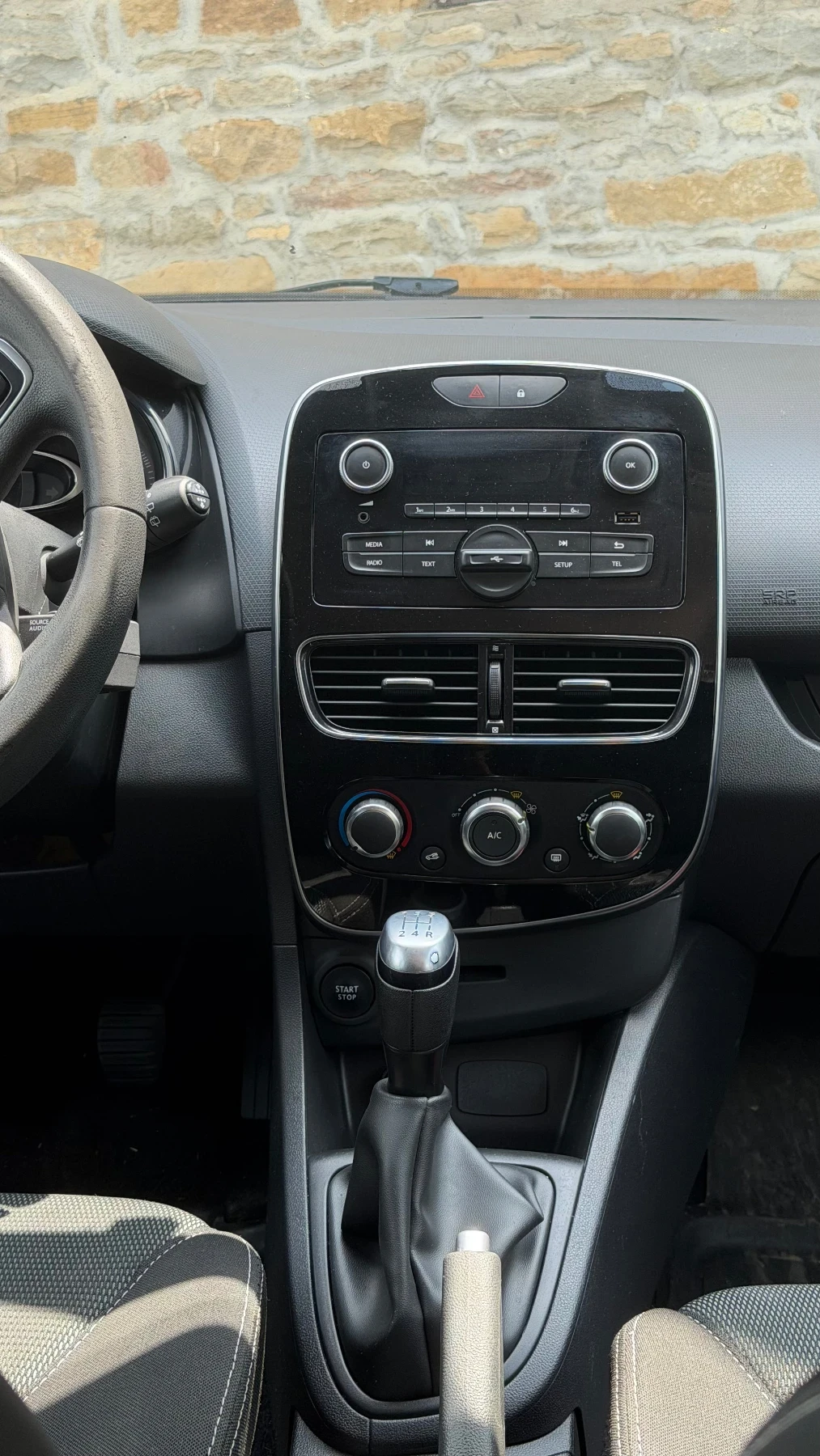 Renault Clio, снимка 14 - Автомобили и джипове - 55218830