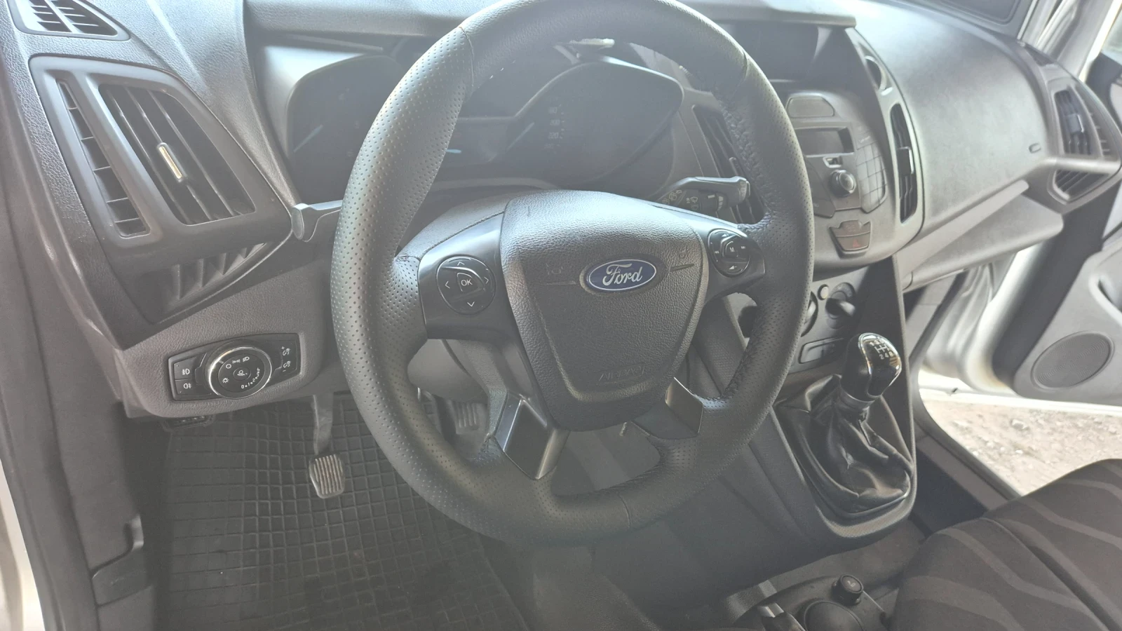 Ford Connect 1.6DTI, снимка 14 - Автомобили и джипове - 55532169