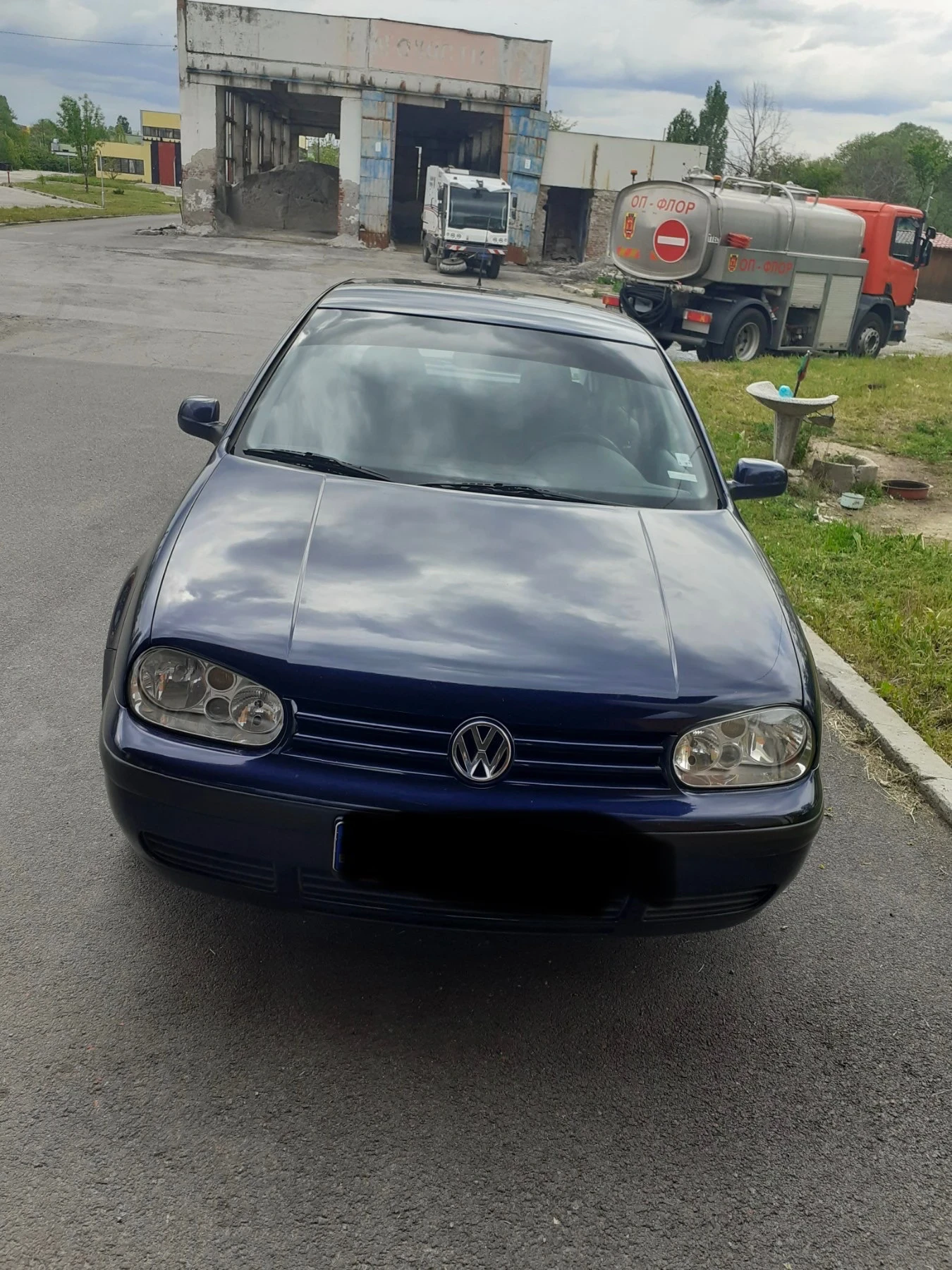 VW Golf