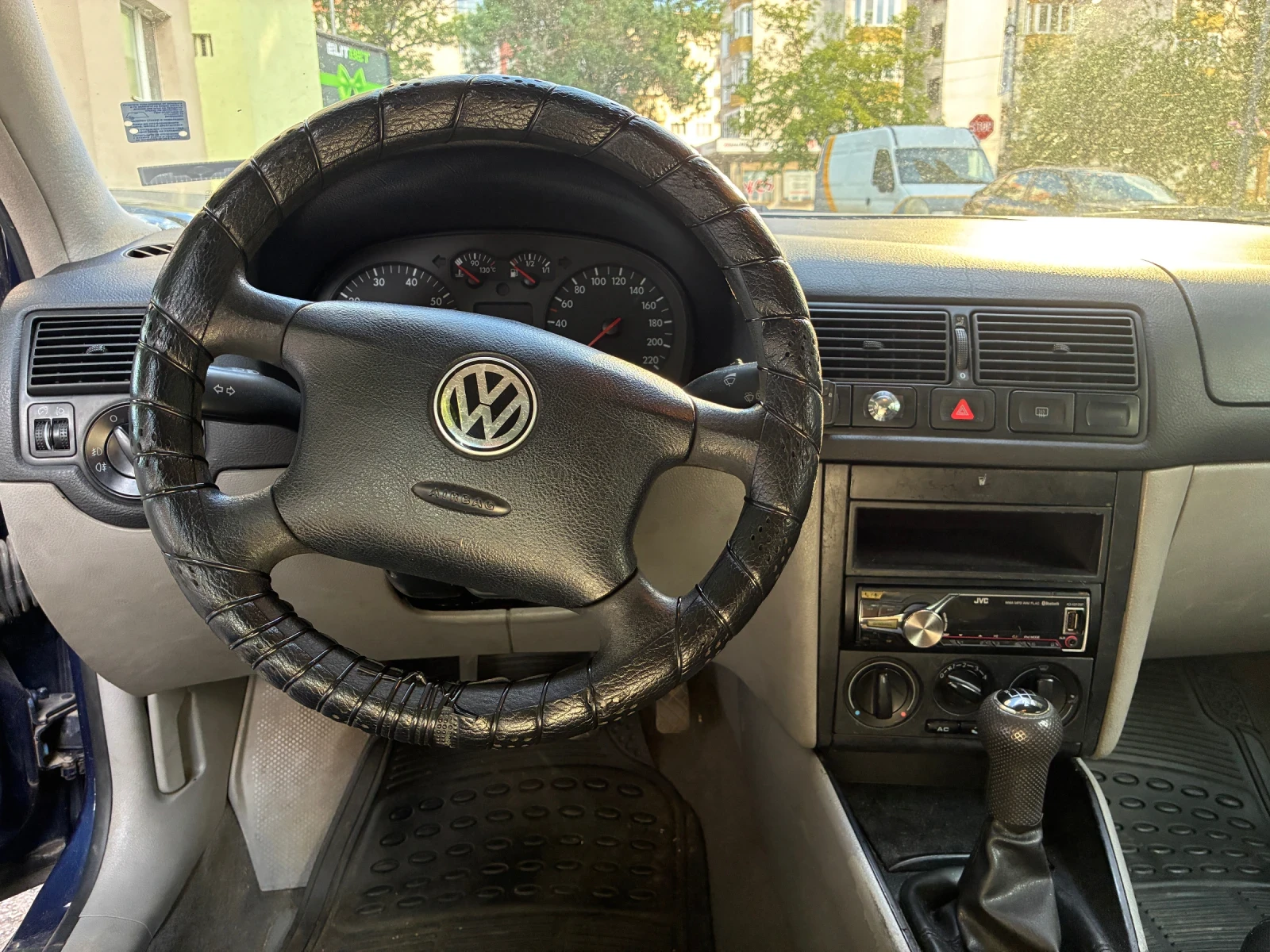 VW Golf, снимка 5 - Автомобили и джипове - 55618233