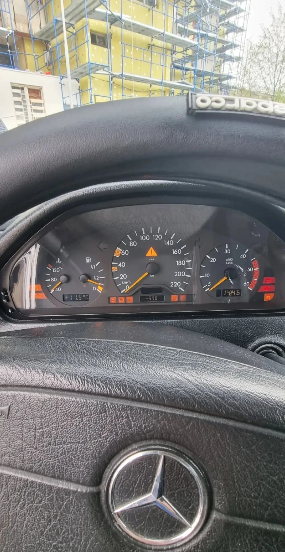Mercedes-Benz C 220, снимка 11 - Автомобили и джипове - 55676723