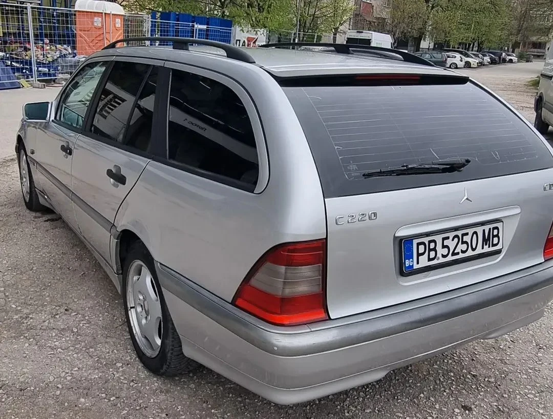 Mercedes-Benz C 220, снимка 6 - Автомобили и джипове - 55676723