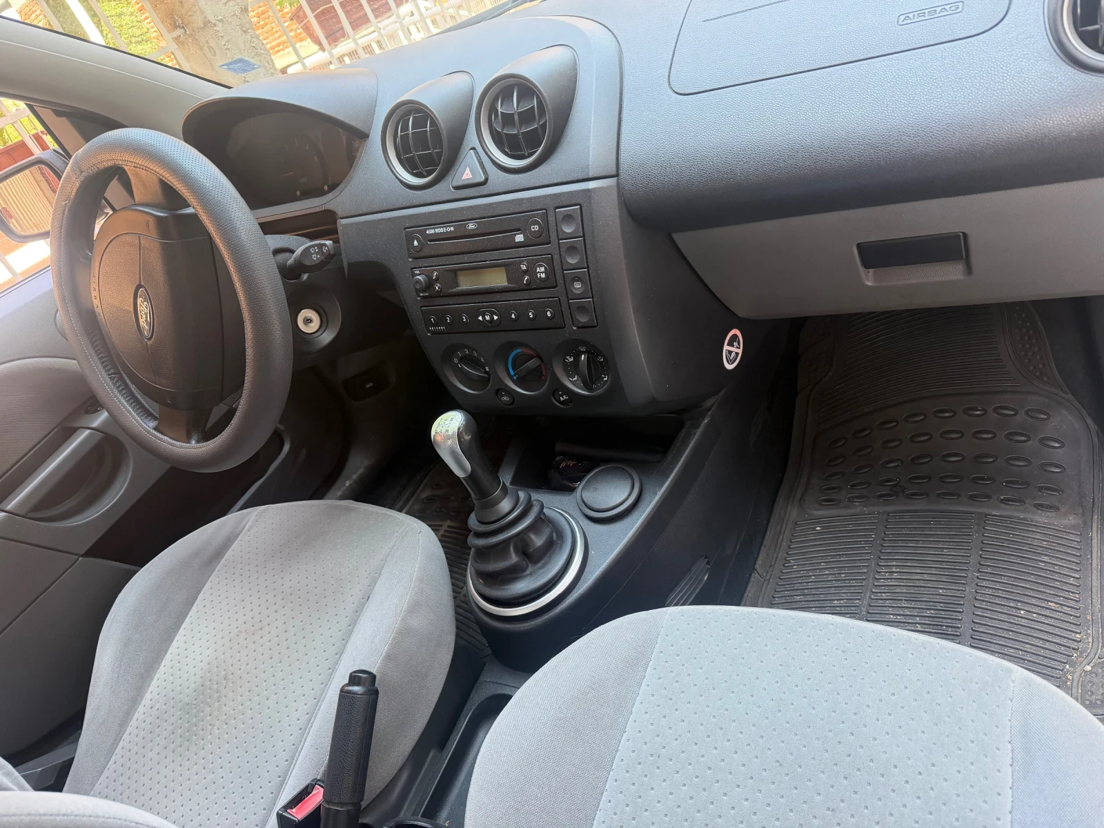 Ford Fiesta, снимка 3 - Автомобили и джипове - 56316211