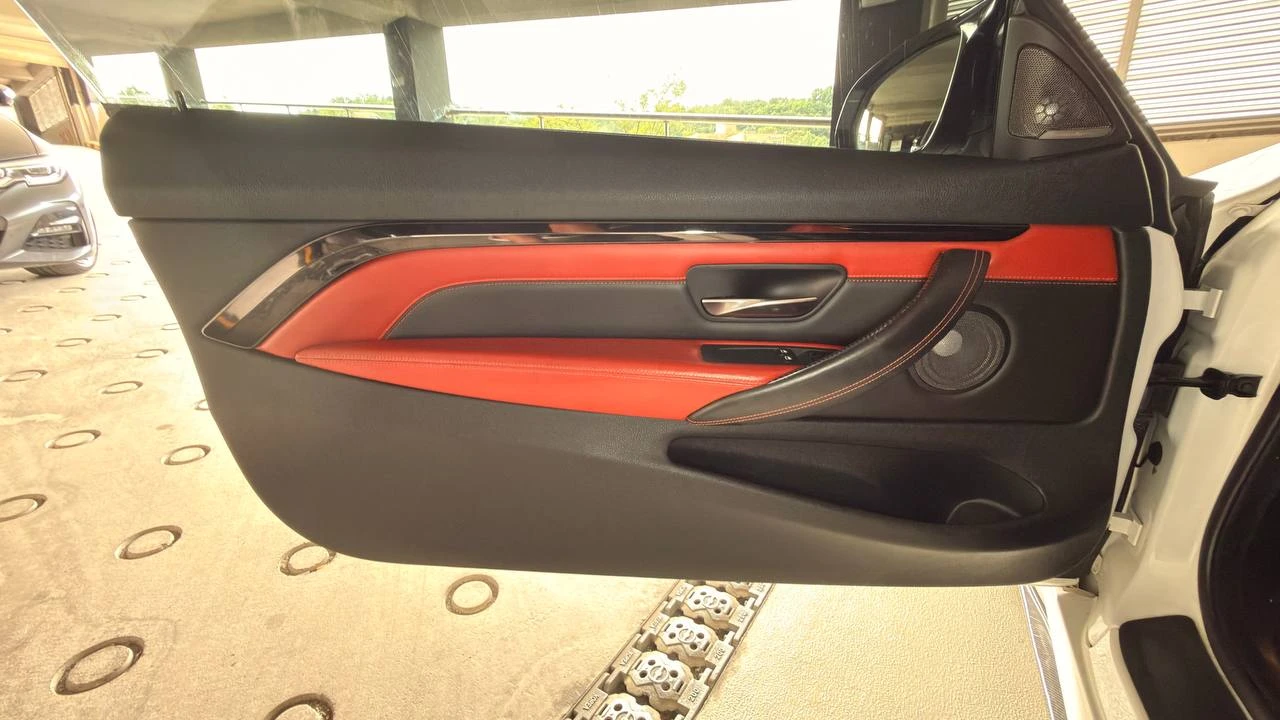 BMW M4 PERFORMANCE* POPCORN* 360* HUD* CARBON* HARMAN* КР, снимка 14 - Автомобили и джипове - 56326445