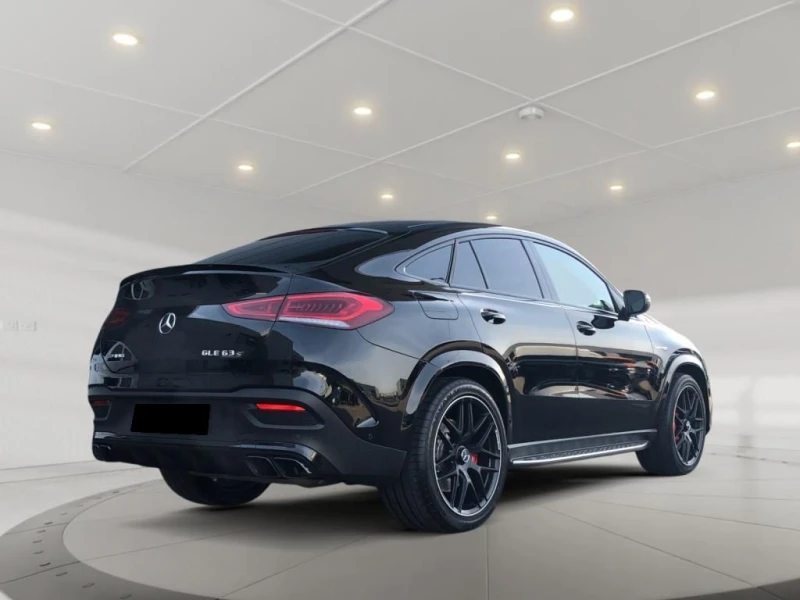 Mercedes-Benz GLE 63 S AMG / 4-MATIC/ COUPE/ PANO/ 360/ BURM/ NIGHT/ 22/, снимка 2 - Автомобили и джипове - 47204025