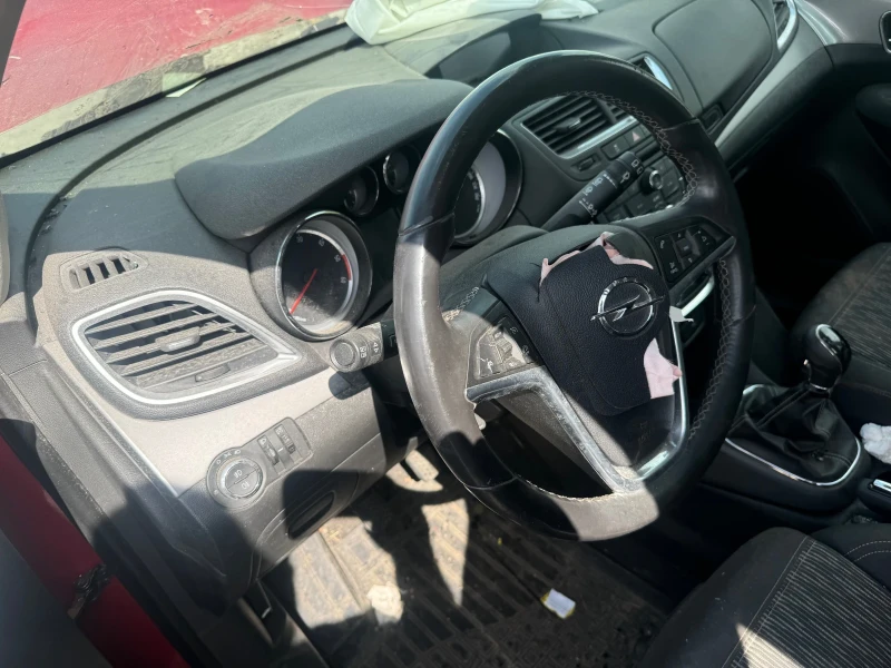 Opel Mokka 1.7CDTI 131ks 4x4 155000km, снимка 11 - Автомобили и джипове - 50455987