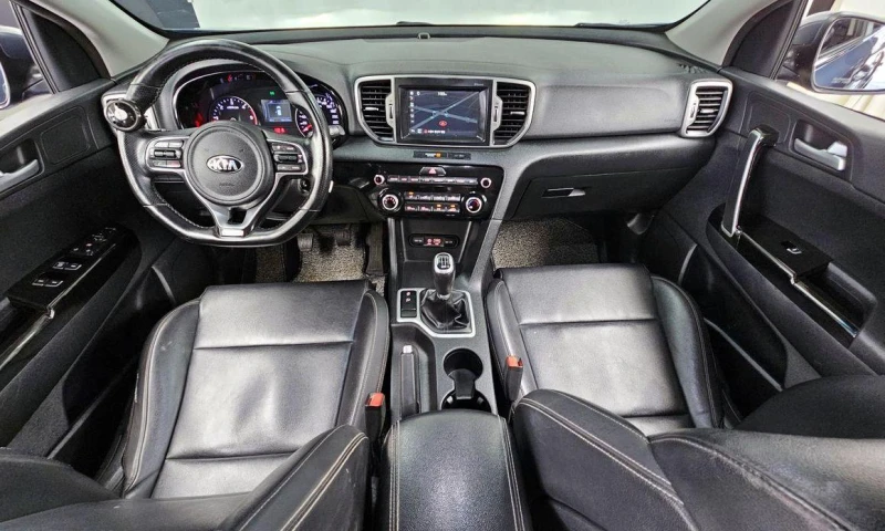 Kia Sportage Diesel 2wd Trendy  * НАЙ-ДОБРА ЦЕНА В БЪЛГАРИЯ* , снимка 7 - Автомобили и джипове - 52034835