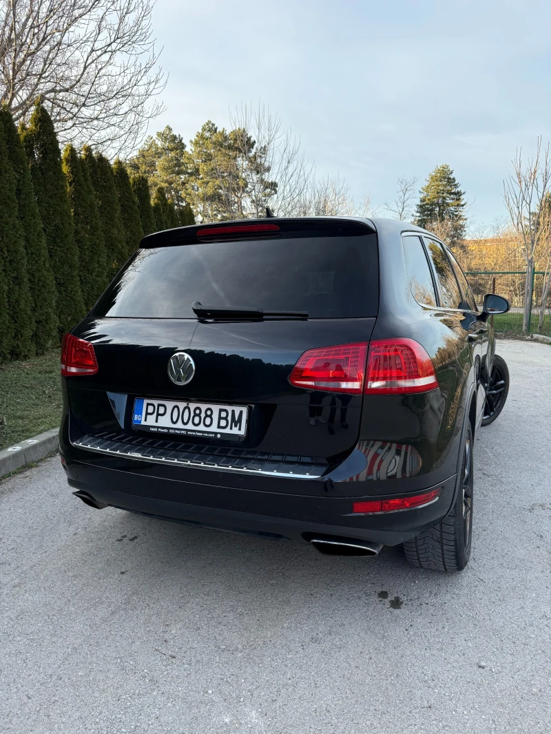 VW Touareg 4, 2 TDI, снимка 3 - Автомобили и джипове - 53010584