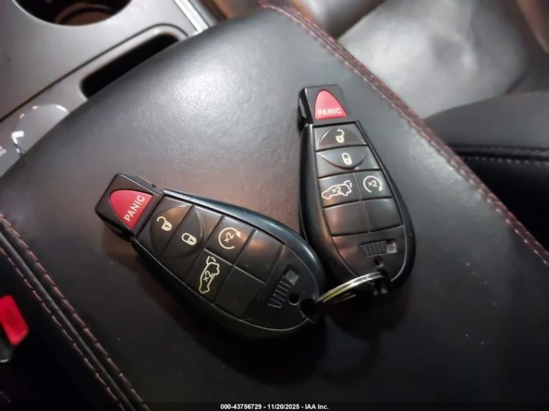 Dodge Durango 5.7L V-8 VVT, 360HP All Wheel Drive, снимка 3 - Автомобили и джипове - 53052559