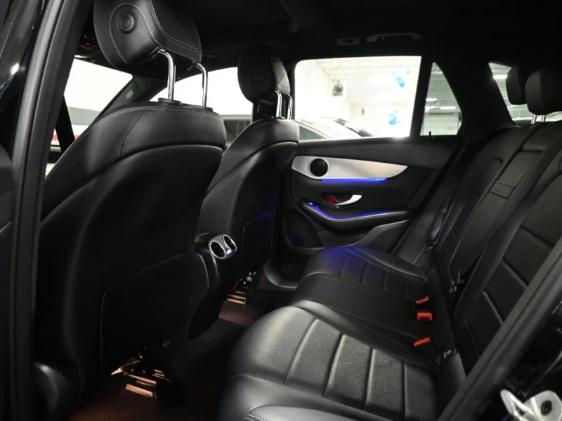 Mercedes-Benz GLC 300 4MATIC| BLIND SPOT| 360| AMBIENT, снимка 11 - Автомобили и джипове - 53343762