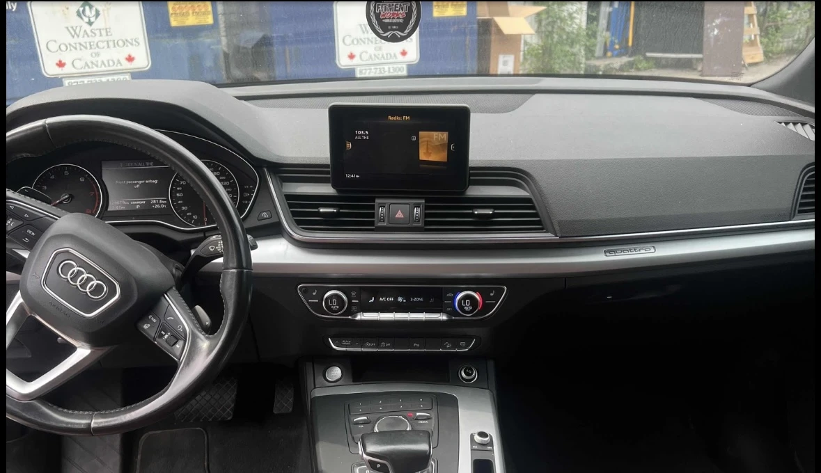 Audi Q5 * KOMFORT* CARFAX*  - изображение 7