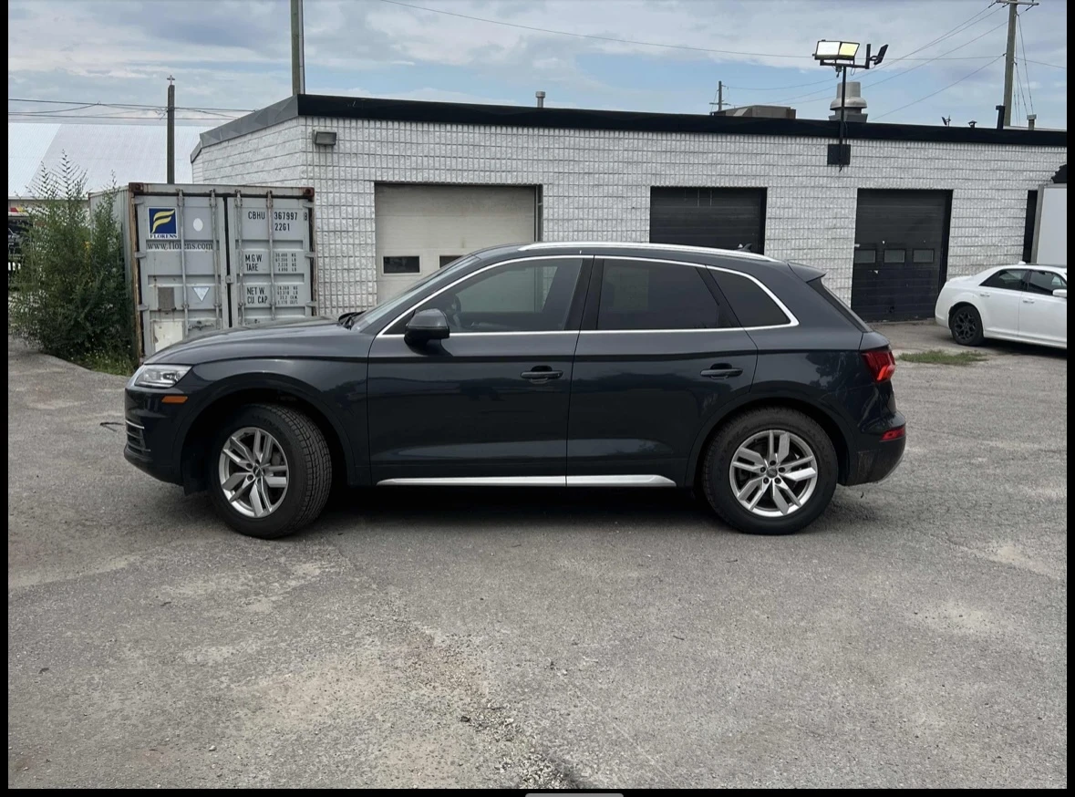 Audi Q5 * KOMFORT* CARFAX*  - изображение 3