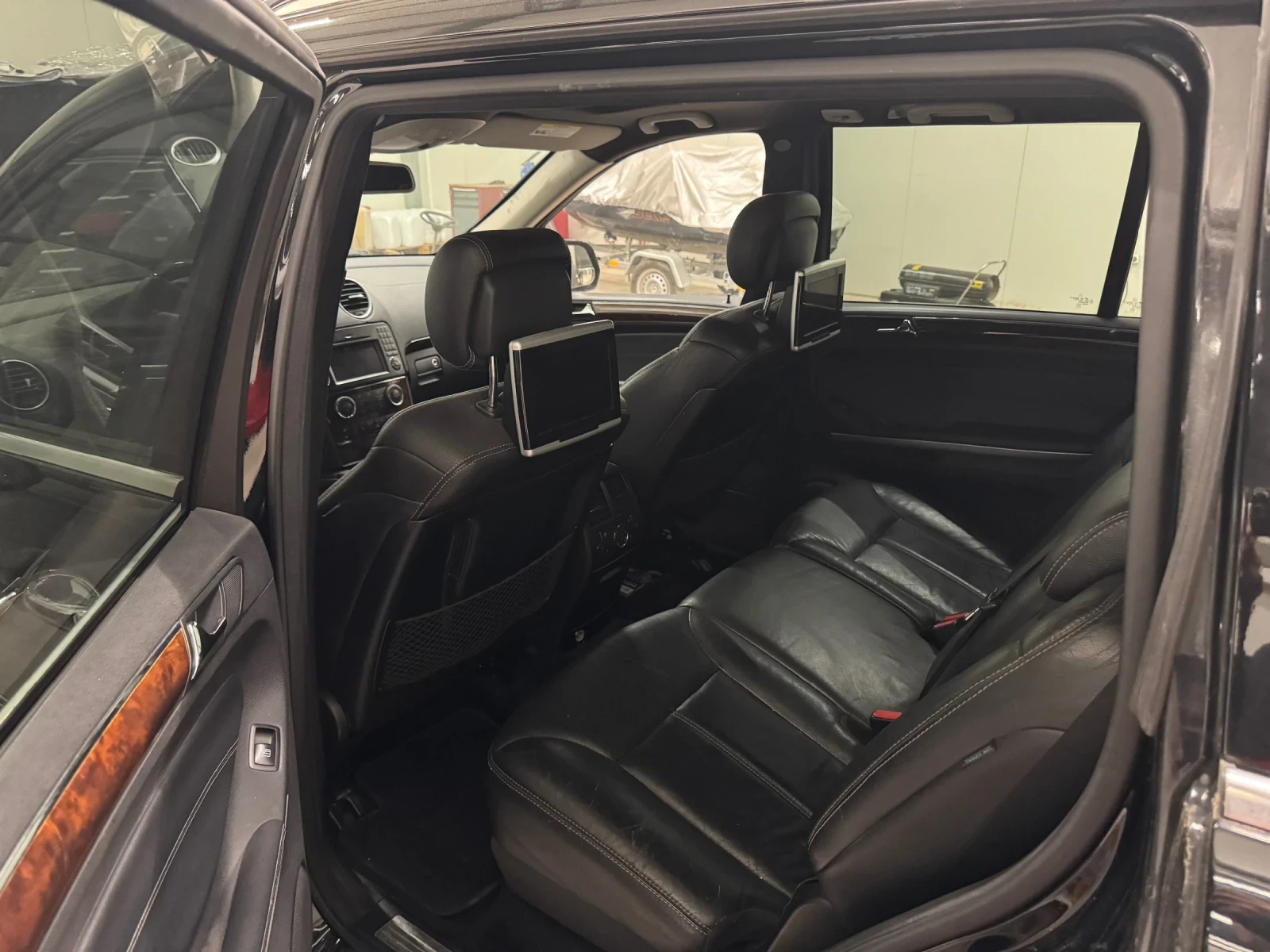 Mercedes-Benz GL 550, снимка 7 - Автомобили и джипове - 53943867