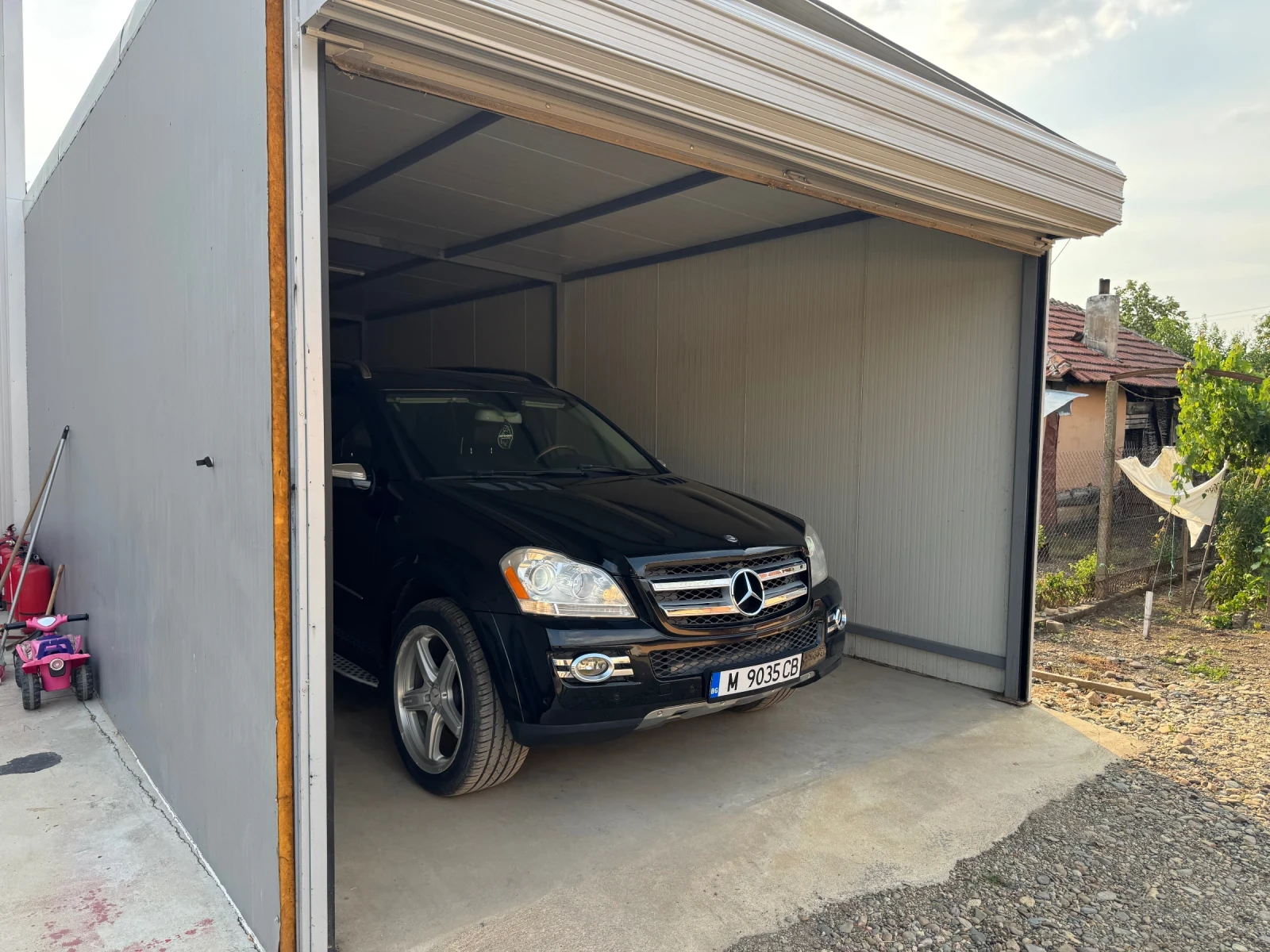 Mercedes-Benz GL 550, снимка 8 - Автомобили и джипове - 53943867