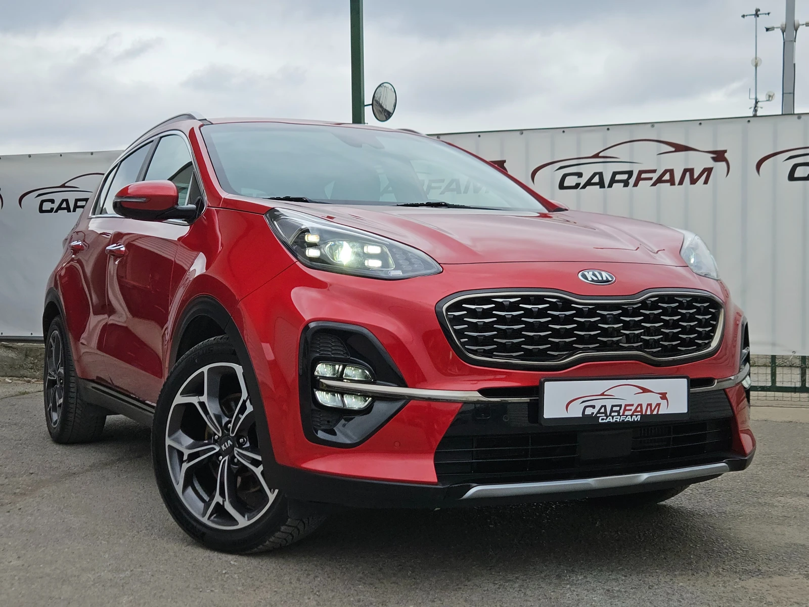 Kia Sportage 1.6CRDi/GT Line/Distronic/CARPLAY/Camera/KeyLess | Auto.bg — изображение 1
