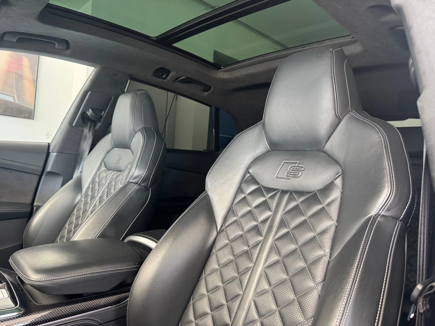 Audi SQ8, снимка 6 - Автомобили и джипове - 54765352