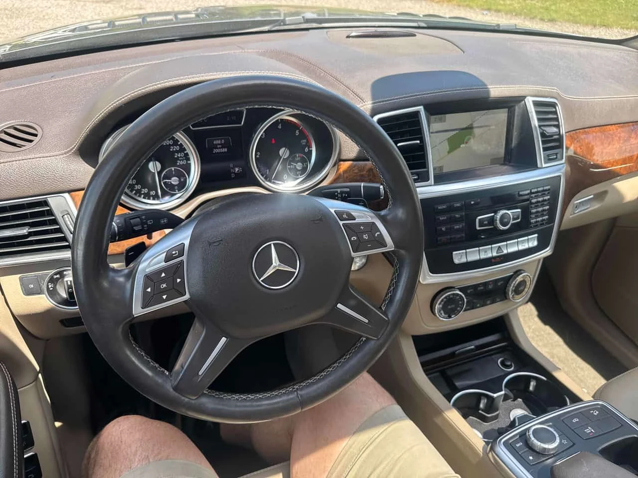 Mercedes-Benz GL 350 BlueTEC  CARFAX, снимка 9 - Автомобили и джипове - 54838117