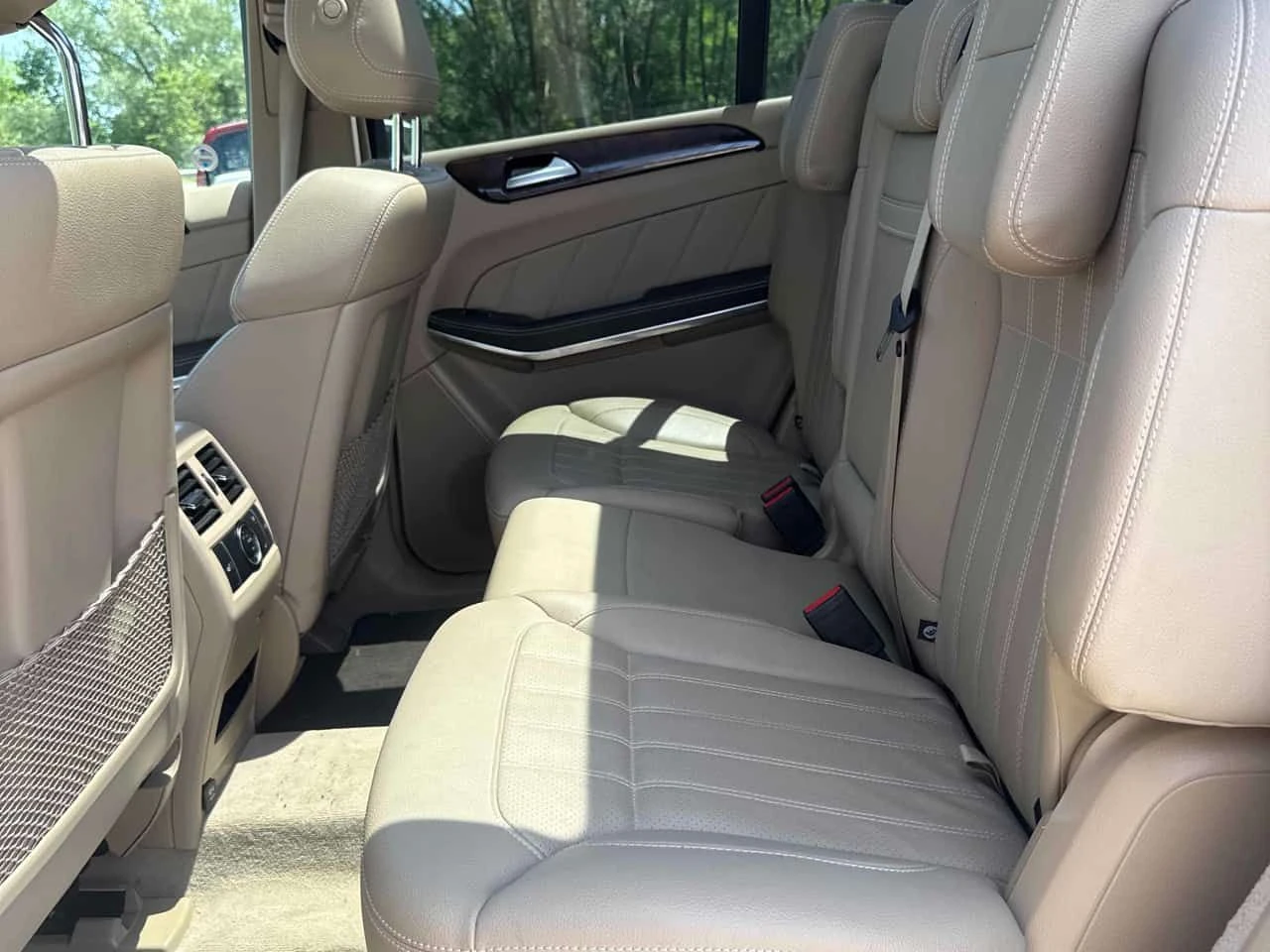 Mercedes-Benz GL 350 BlueTEC  CARFAX, снимка 10 - Автомобили и джипове - 54838117