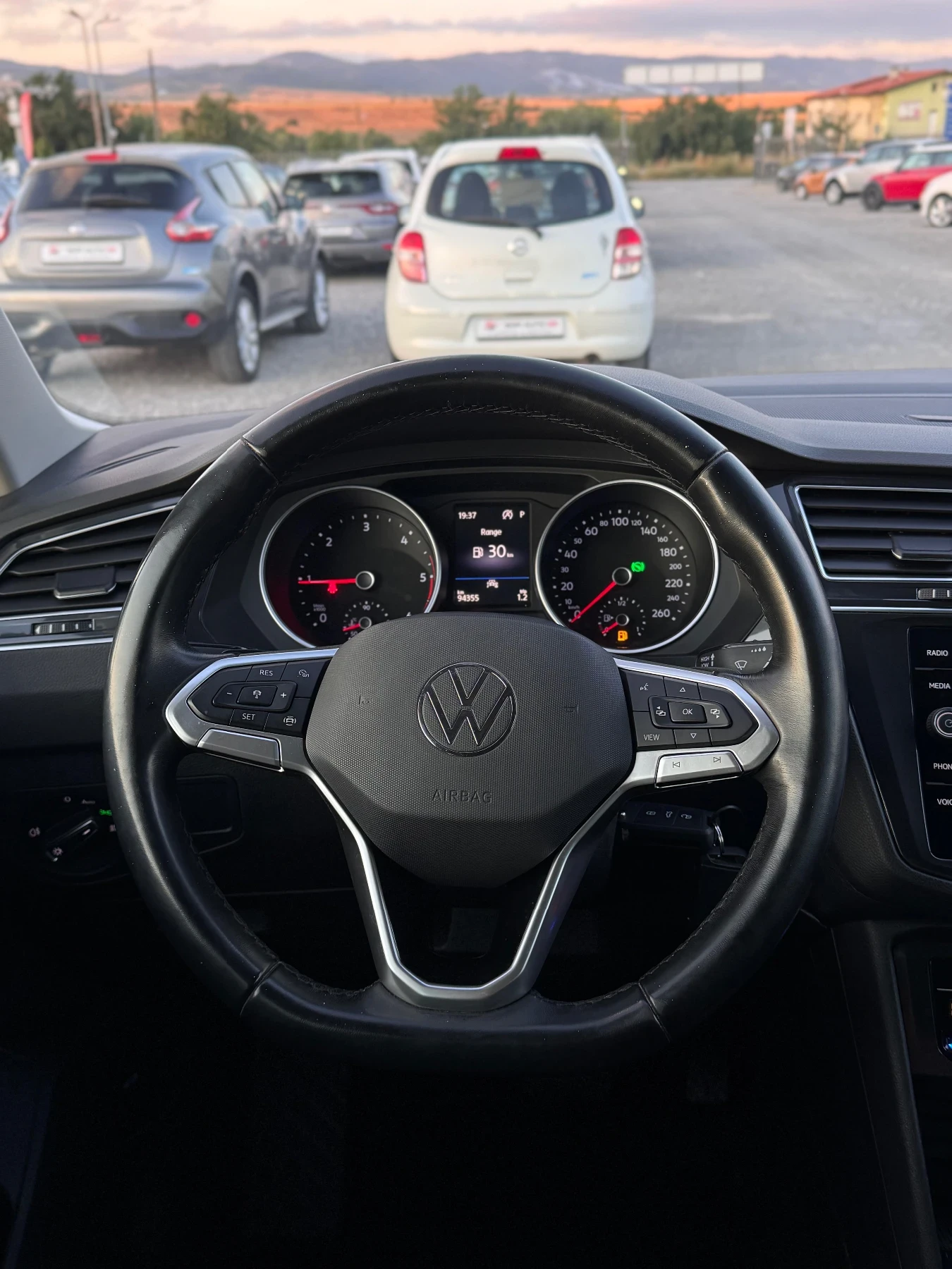 VW Tiguan 2.0TDI Facelift Automatic EURO6D, снимка 10 - Автомобили и джипове - 55396683