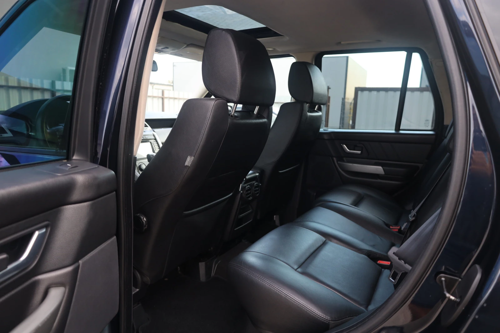 Land Rover Range Rover Sport 3.6 TD V8 SE AWD AIR KAM Leder Klima PDC #iCarbg, снимка 10 - Автомобили и джипове - 55735333