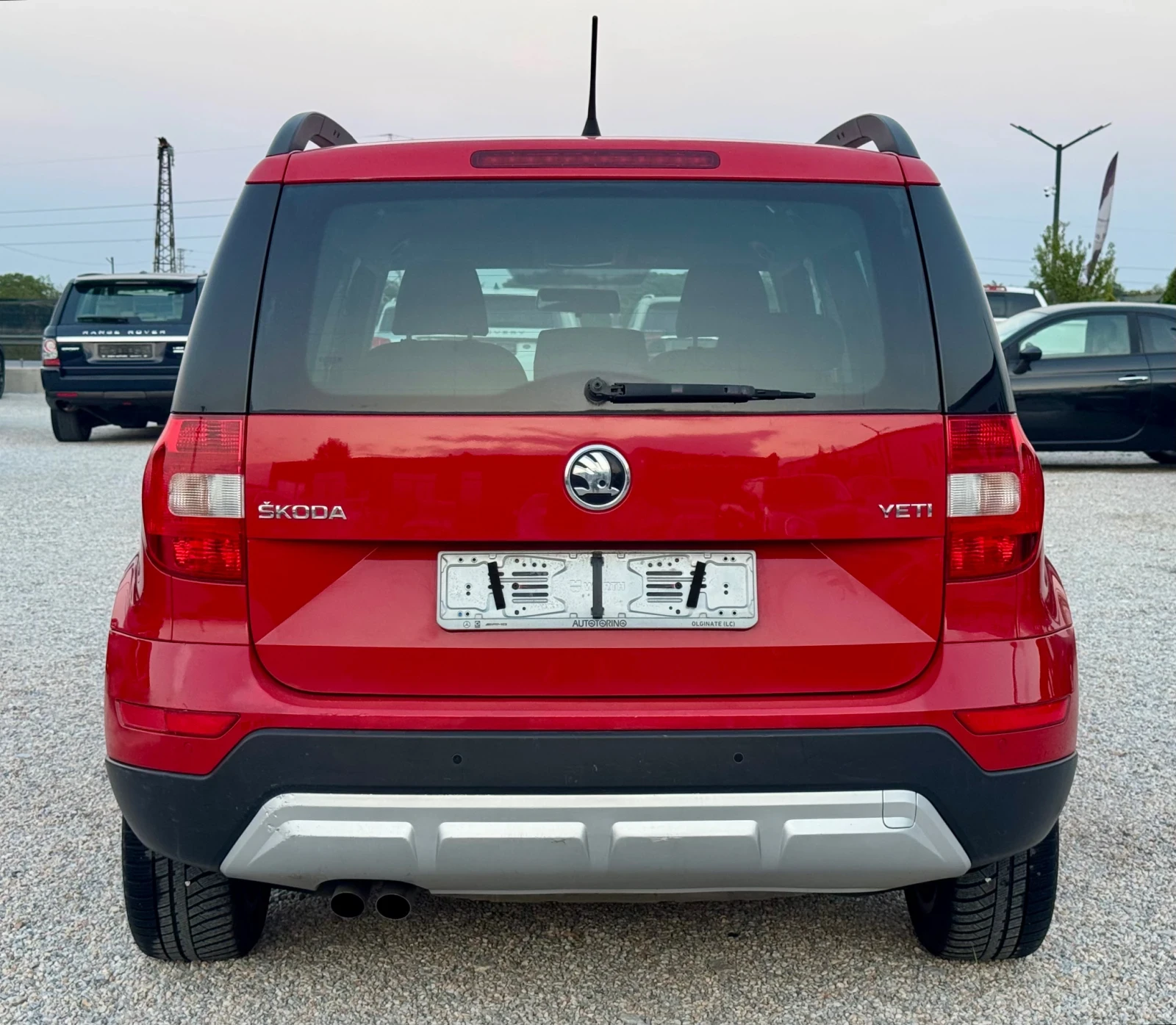 Skoda Yeti 1.6TDI DSG, снимка 5 - Автомобили и джипове - 55961732