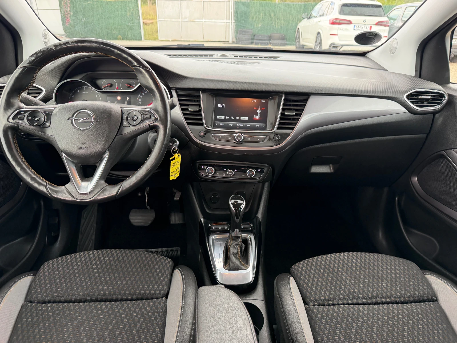 Opel Crossland X 1.2turbo/110hp/ NAVI/ Automatic/, снимка 7 - Автомобили и джипове - 56108525