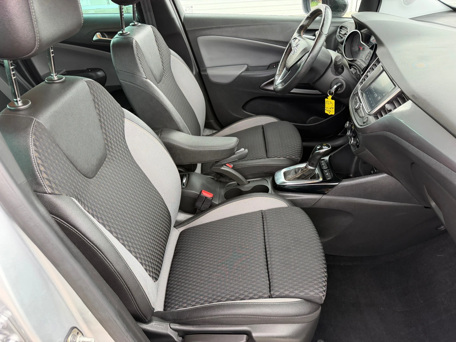 Opel Crossland X 1.2turbo/110hp/ NAVI/ Automatic/, снимка 12 - Автомобили и джипове - 56108525