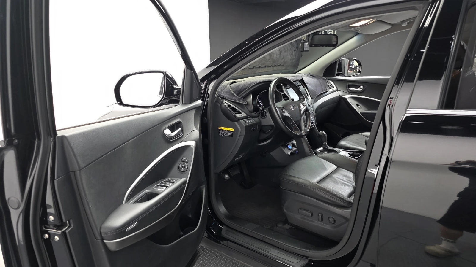 Hyundai Santa fe Diesel 2.2 2WD Premium autogeorge.com, снимка 14 - Автомобили и джипове - 56125261