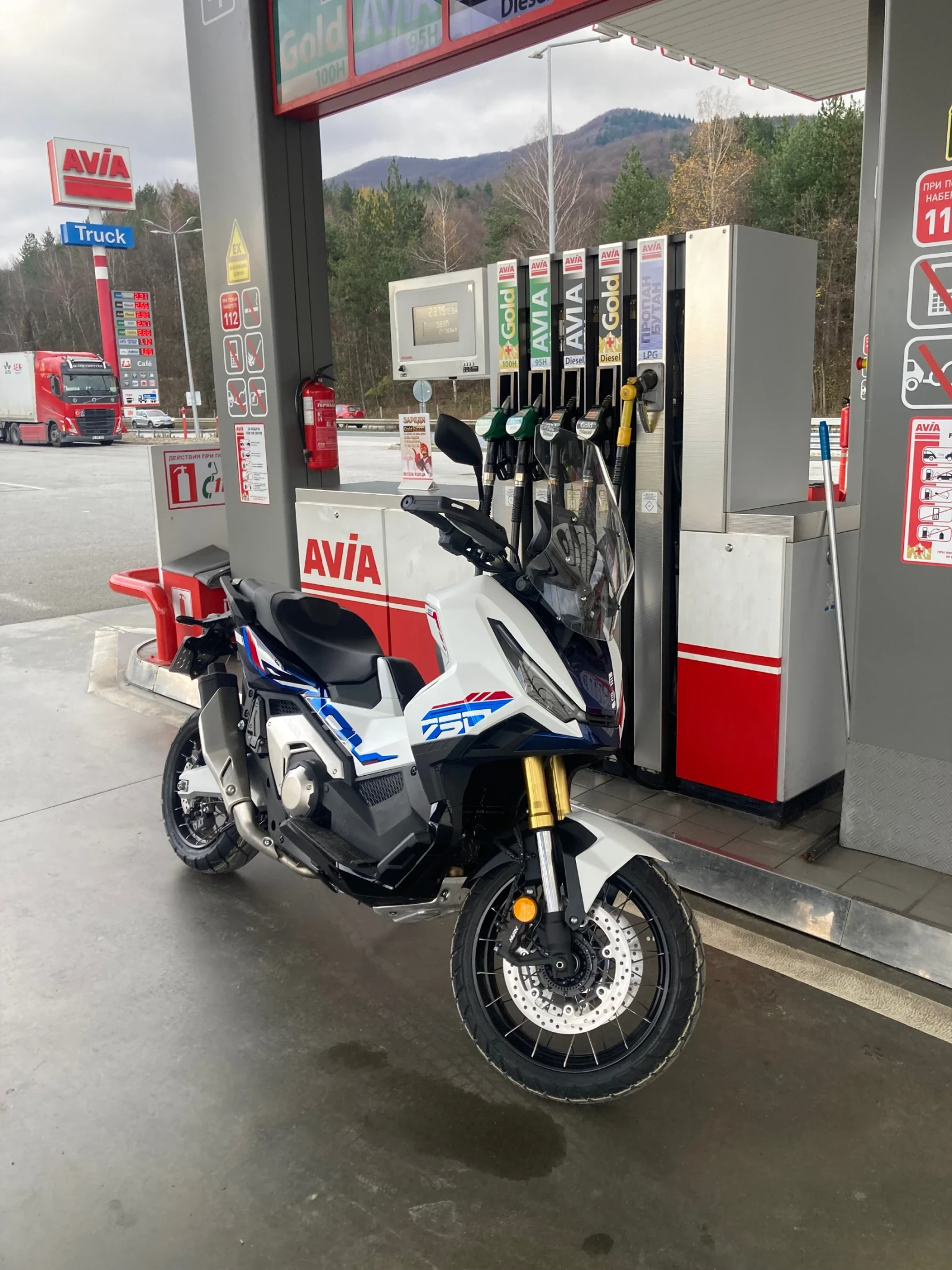 Honda X-ADV 750 | Auto.bg — изображение 1