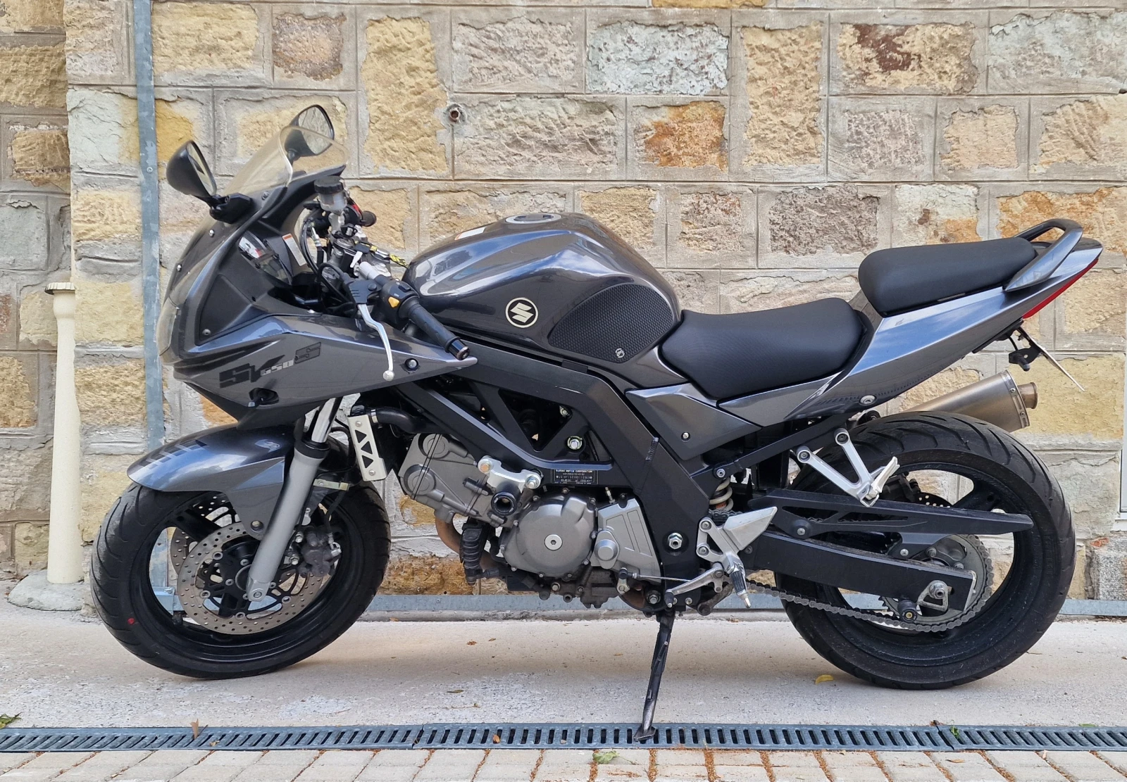 Suzuki SV