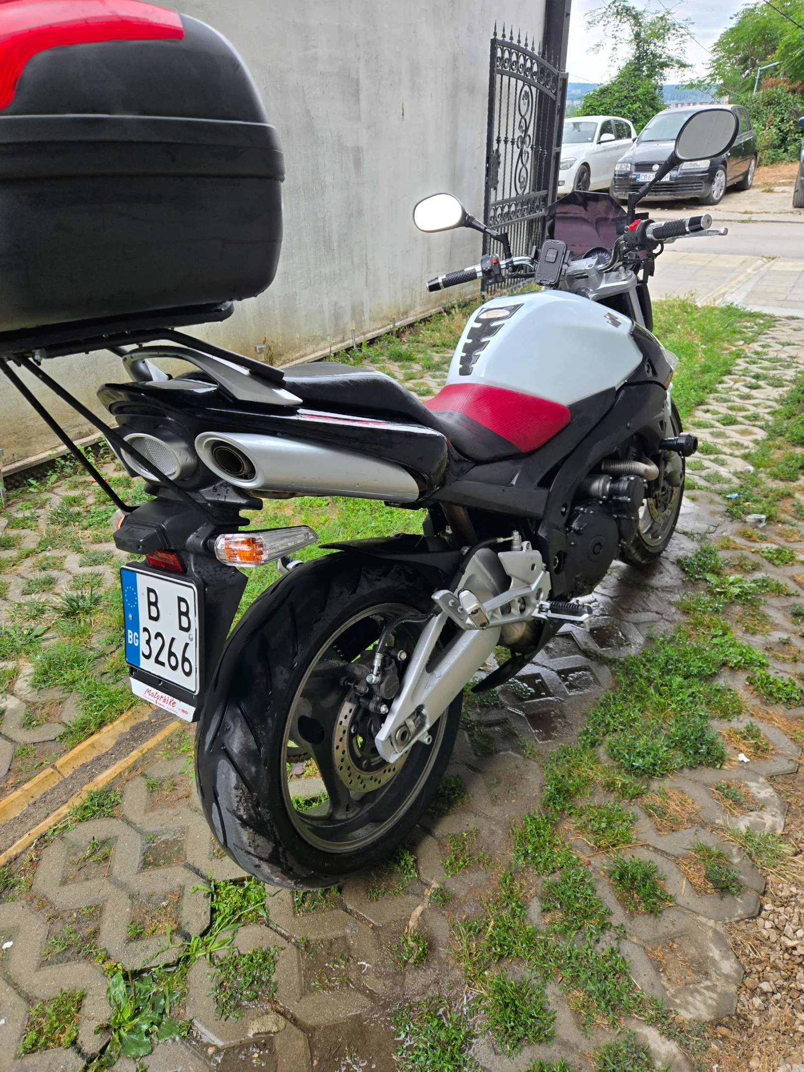 Suzuki Gsr 600, снимка 6 - Мотоциклети и мототехника - 55417399