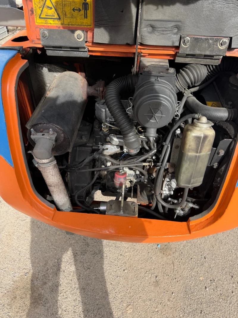 Багер Hanix MH-15, снимка 6 - Индустриална техника - 53536369