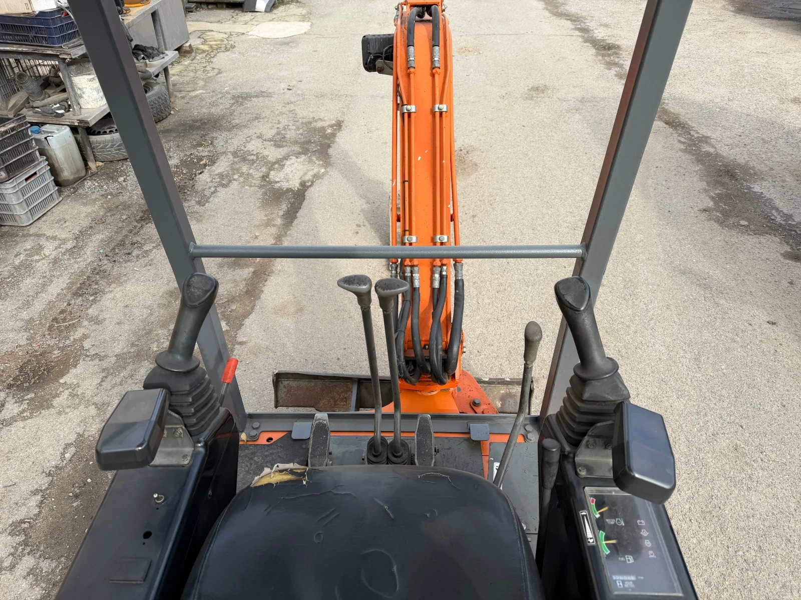 Багер Hanix MH-15 - изображение 3