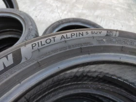 Гуми Зимни 235/45R20, снимка 9