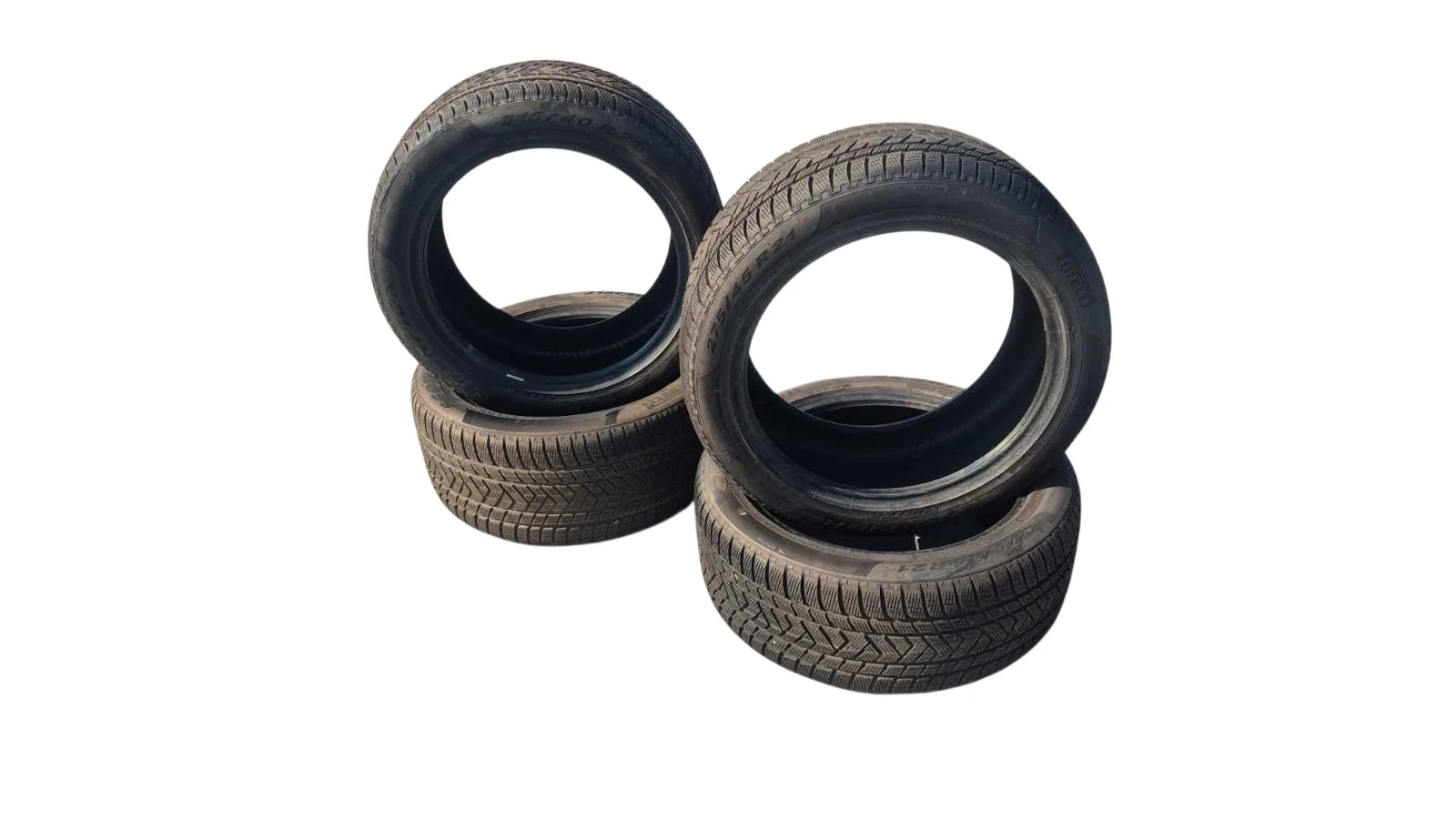 Гуми Зимни 275/45R21, снимка 2 - Гуми и джанти - 55056956