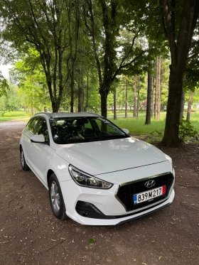 Hyundai I30 1.6 CRDI 116 Фулекстри Нов внос, снимка 2
