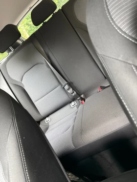 Hyundai I30 1.6 CRDI 116 Фулекстри Нов внос, снимка 14