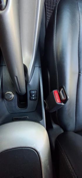 Toyota Auris, снимка 13