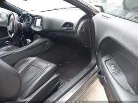Dodge Challenger 3.6* V6* 8ZF* ПОДГРЕВ* КАМЕРА* КЕЙЛЕС* LANE* ASSIS - 11669 € / 22822.58 лв. - 44871595 12