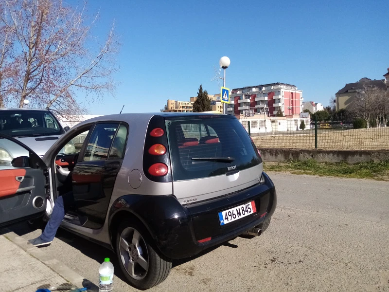 Smart Forfour, снимка 3 - Автомобили и джипове - 40192852