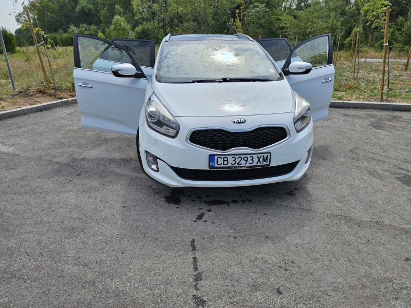 Kia Carens, снимка 14 - Автомобили и джипове - 46788661