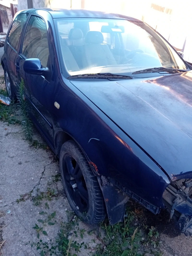 VW Golf 4, снимка 1 - Автомобили и джипове - 47439784