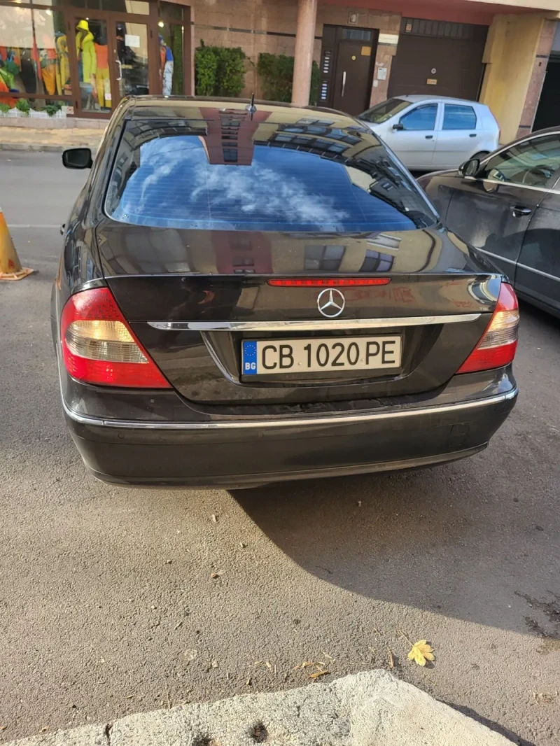 Mercedes-Benz E 280 W211 facelift, снимка 3 - Автомобили и джипове - 47674945