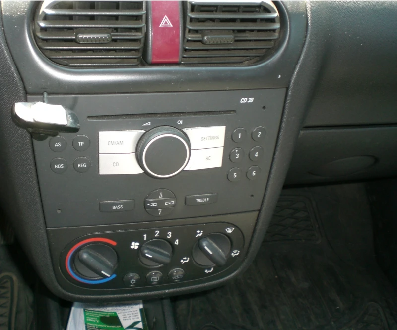 Opel Combo 1.3CDTI, снимка 8 - Автомобили и джипове - 47779481