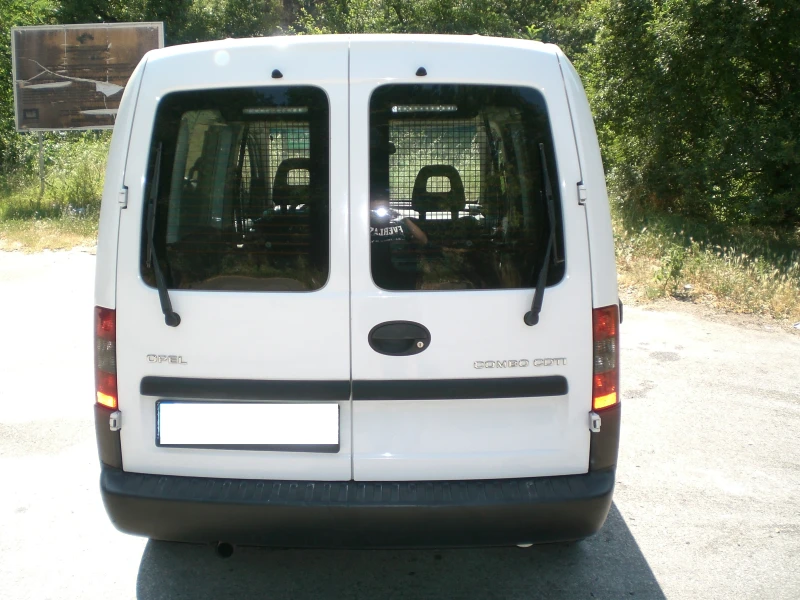 Opel Combo 1.3CDTI, снимка 4 - Автомобили и джипове - 47779481