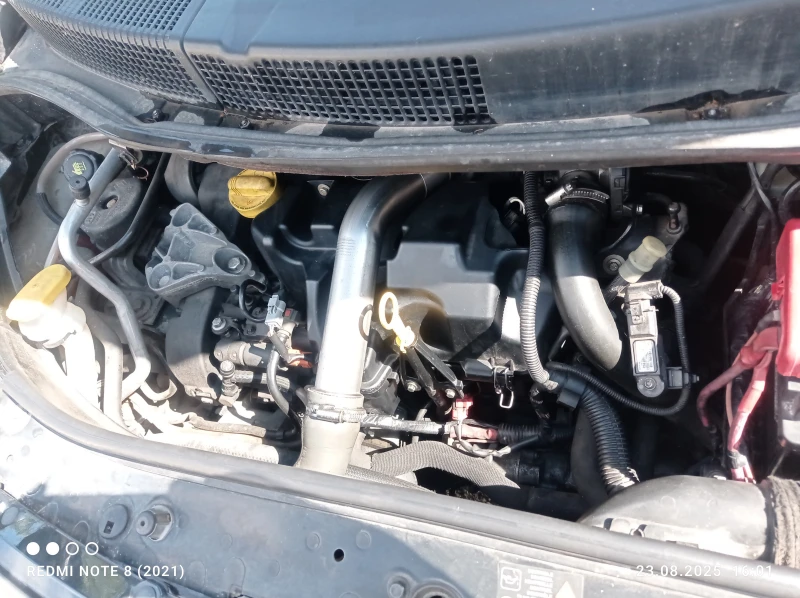 Renault Scenic, снимка 11 - Автомобили и джипове - 51540028