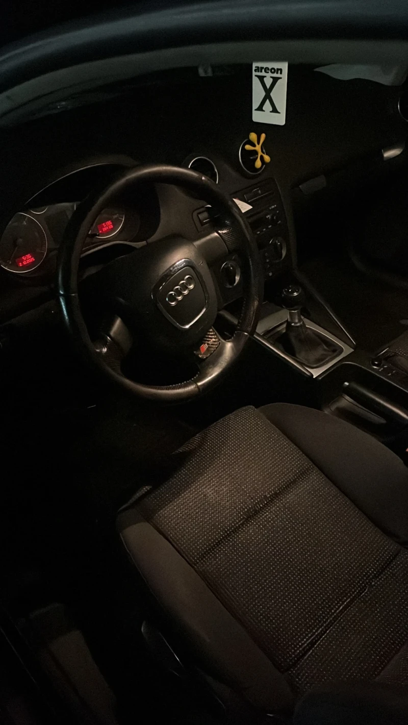 Audi A3 Здравейте продавам Ауди а3 8п  1.9 105 с бутала и , снимка 4 - Автомобили и джипове - 51933456